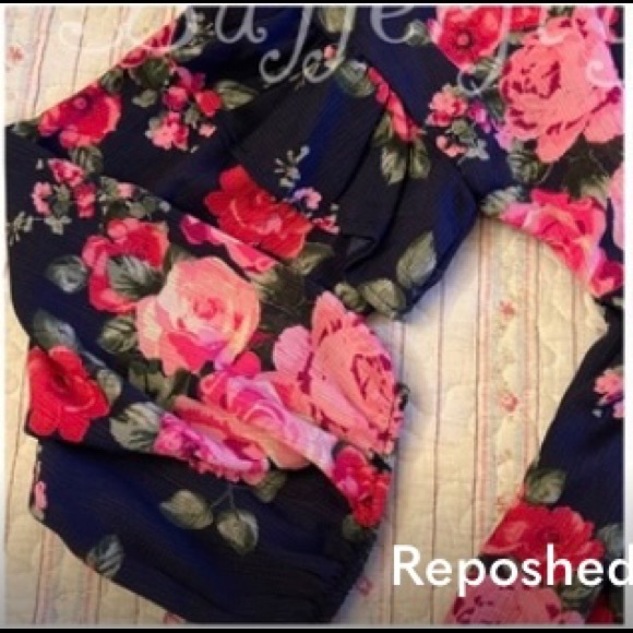 Oddi Plus Navy Floral Ruffle Top - Picture 8 of 9